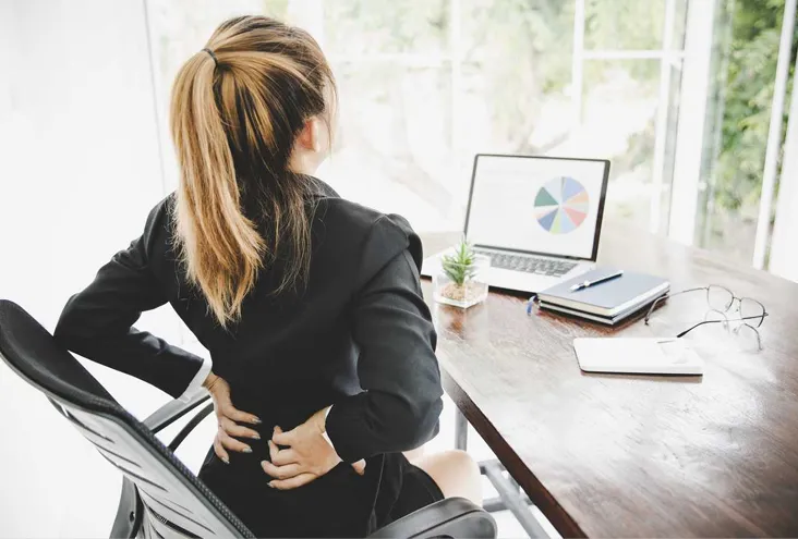 نقش صندلی‌های پشت توری در حفظ سلامتی ستون فقرات