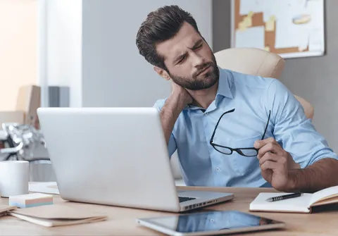 صندلی کنفرانس جهت کاهش گردن درد